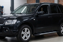 Suzuki Grand Vitara 2005–2017 Bočné prahy Sunrise (2 ks, hliník) fotografia 1