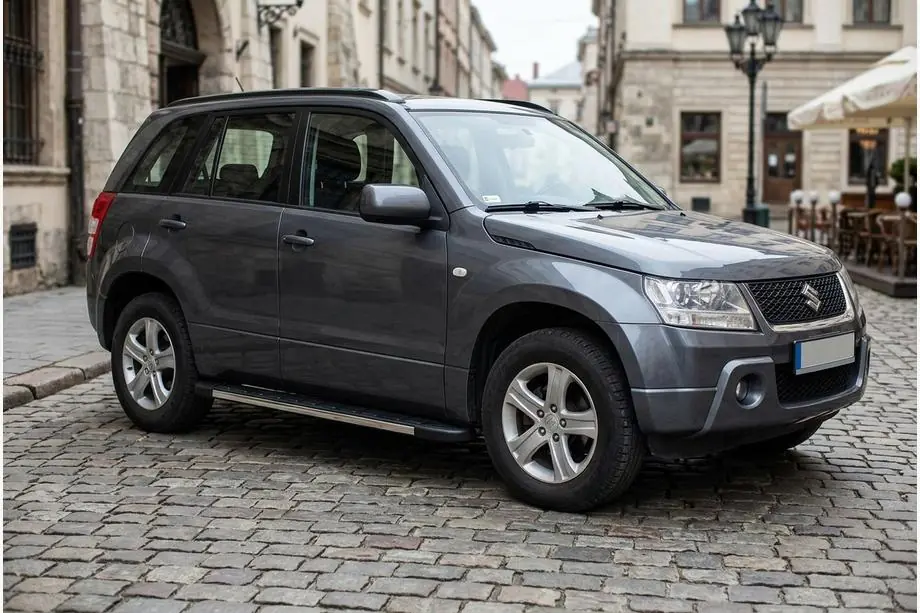 Suzuki Grand Vitara 2005–2017 Bočné nášľapy Duru (2 ks, hliník) Image
