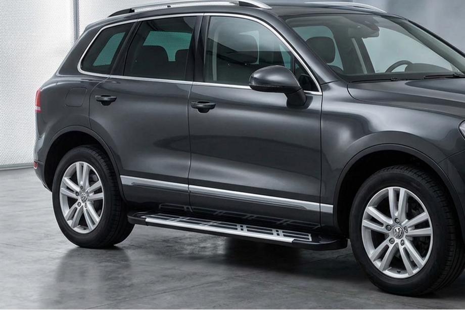 Volkswagen Touareg 2002–2010 Bočné prahy Sunrise (2 ks, hliník) Image