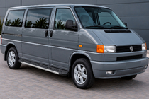 Volkswagen T4 Transporter 1990–2003 Bočné nášľapy RedLine V1 (2 ks, hliník) Krátky rázvor fotografia 1