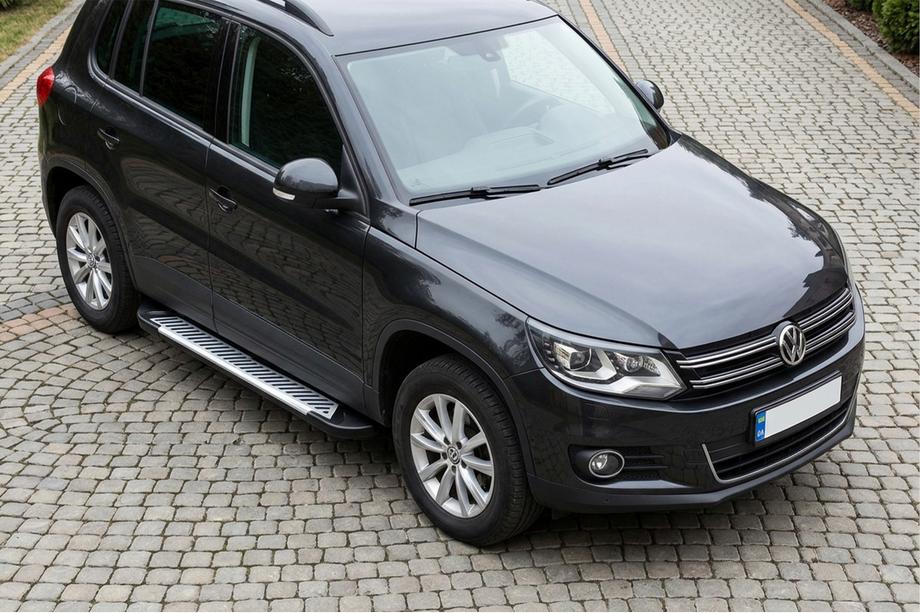 Volkswagen Tiguan 2007–2016 Bočné prahy Line (2 ks, hliník) Fotografia 1