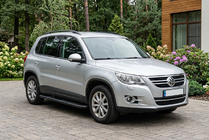 Volkswagen Tiguan 2007–2016 Bočné nášľapy Bosphorus Black (2 ks, hliník) fotografia 1