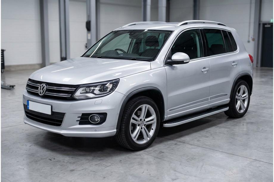 Volkswagen Tiguan 2007–2016 Bočné nášľapy Tayga Grey (2 ks, hliník) Image