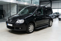 Volkswagen Caddy 2004–2010 Bočné nášľapy Bosphorus Black (2 ks, hliník) Maxi rázvor fotografia 1