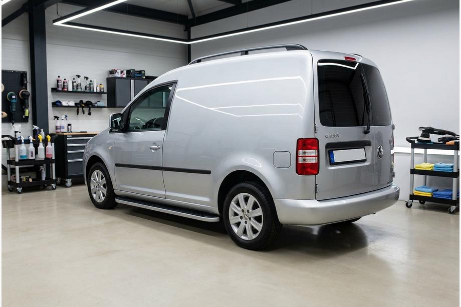 Volkswagen Caddy 2004–2010 Bočné nášľapy Tayga Grey (2 ks, hliník) Image