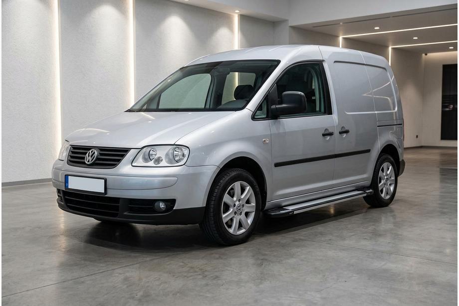 Volkswagen Caddy 2004–2010 Bočné nášľapy Rainbow (2 ks, hliník) Maxi rázvor Image