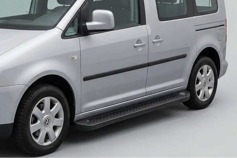Volkswagen Caddy 2010–2015 Bočné nášľapy Allmond Black (2 ks, hliník) Image