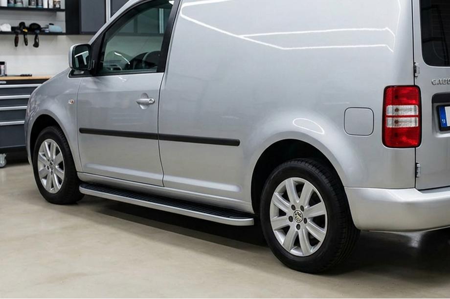 Volkswagen Caddy 2010–2015 Bočné nášľapy Tayga (2 ks., hliník) Maxi rázvor Image
