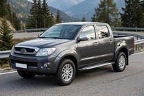 Toyota Hilux 2006–2015 Bočné prahy Line (2 ks, hliník) fotografia 1