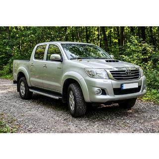 Bočné prahy Fullmond (2 ks, hliník) Toyota Hilux 2006–2015 fotografia 1