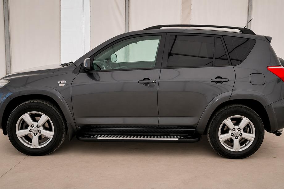 Toyota Rav 4 2006–2013 Bočné prahy Line (2 ks, hliník) Image
