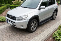 Toyota Rav 4 2006–2013 Bočné nášľapy Bosphorus Black (2 ks, hliník) fotografia 1
