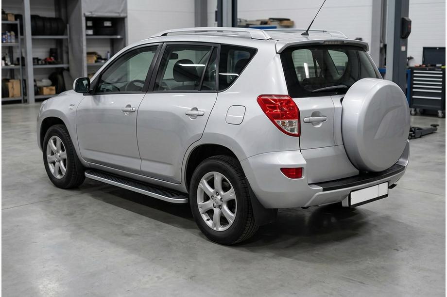 Toyota Rav 4 2006–2013 Bočné nášľapy Tayga Grey (2 ks, hliník) Image