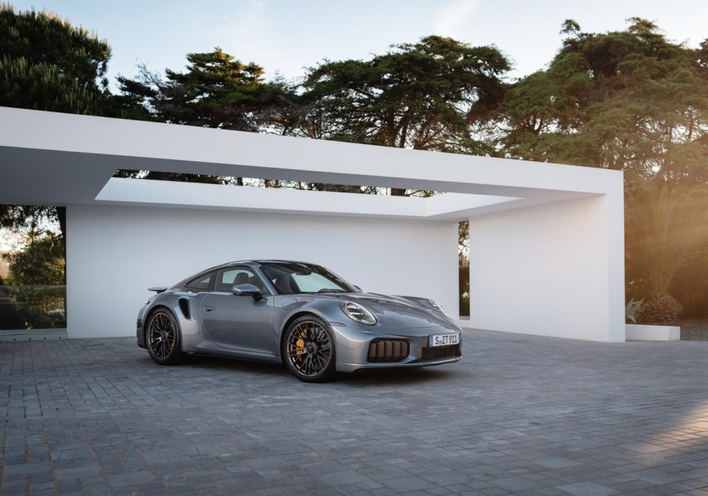 Test Porsche 911 Turbo S T-Hybrid: najvýkonnejšia sériová 911