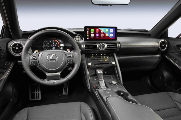 Lexus IS 500: výkonný športový sedan s atmosférickým V8 Fotografia 6