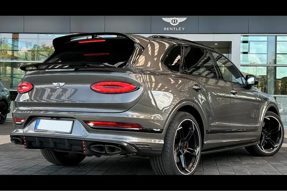 Bentley Bentayga 2015–2025 LRT-Design Carbon karosársky kit Fotografia 3