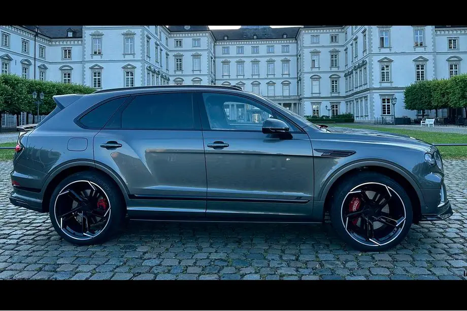 Bentley Bentayga 2015–2025 LRT-Design Carbon karosársky kit Fotografia 10