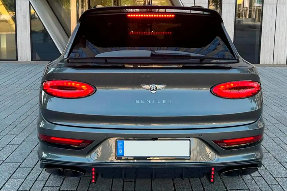 Bentley Bentayga 2015–2025 LRT-Design Carbon karosársky kit Fotografia 14