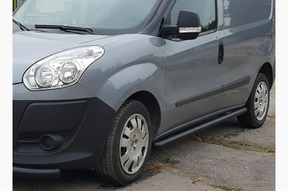 Fiat Doblo II 2010–2022 Bočné rúrky Black (2 ks, nerez) Image