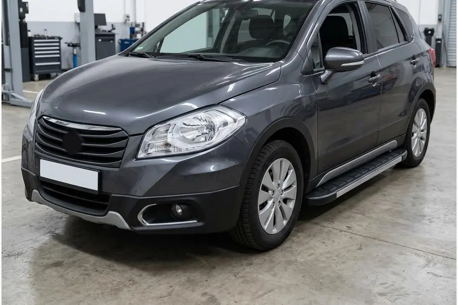 Suzuki SX4 S-Cross 2013–2016 Bočné nášľapy Duru (2 ks, hliník) Image