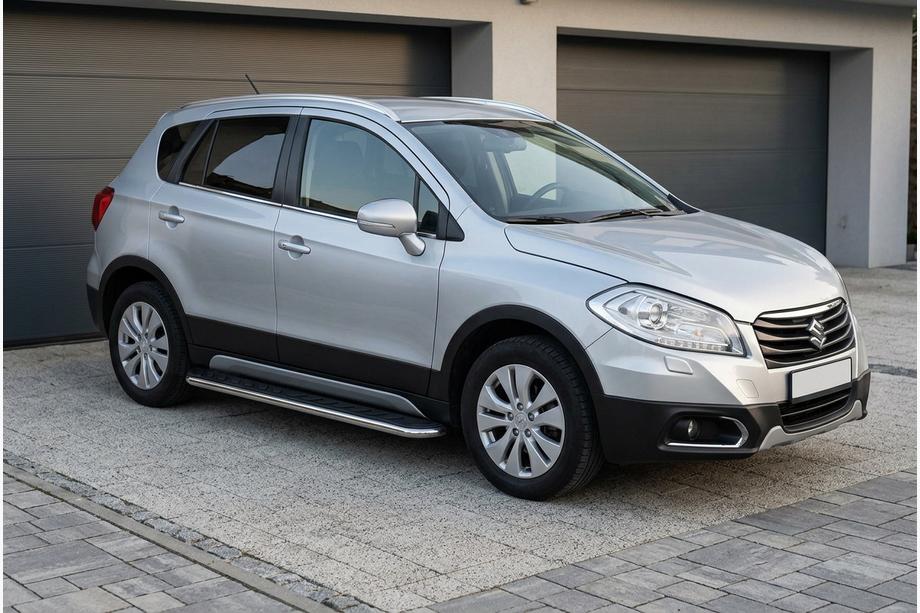 Suzuki SX4 S-Cross 2013–2016 Bočné prahy Maydos V1 (2 ks, hliník ↗ nehrdzavejúca oceľ) Image
