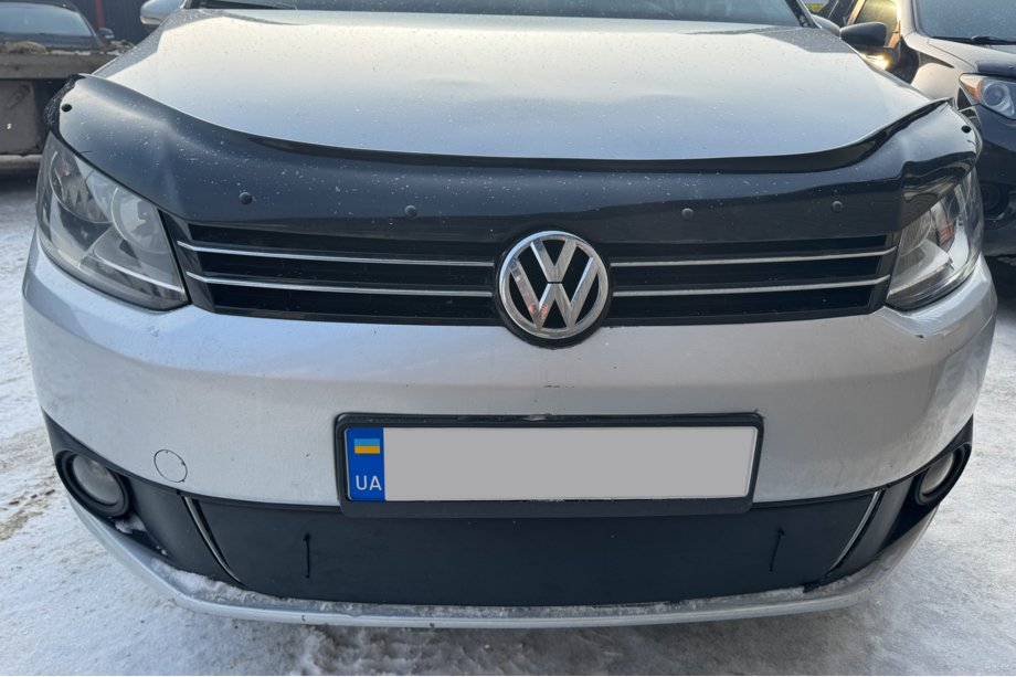 Volkswagen Touran 2010–2015 Zimná clona na masku chladiča (spodná) Fotografia 2