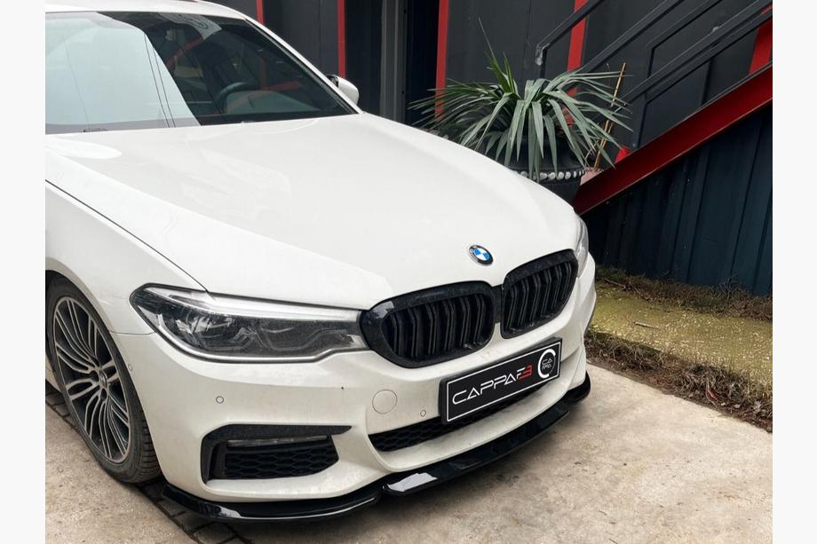 BMW 5. rad G30/G31 2017–2023 Lip spoiler predného nárazníka Lip EuroCap (pre M-Sport 2017-2020, čierny lesk) Fotografia 1