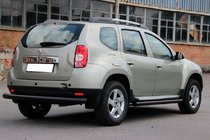 Renault Duster 2008–2017 Zadná rovná ochranná tyč Black (nerez) fotografia 2