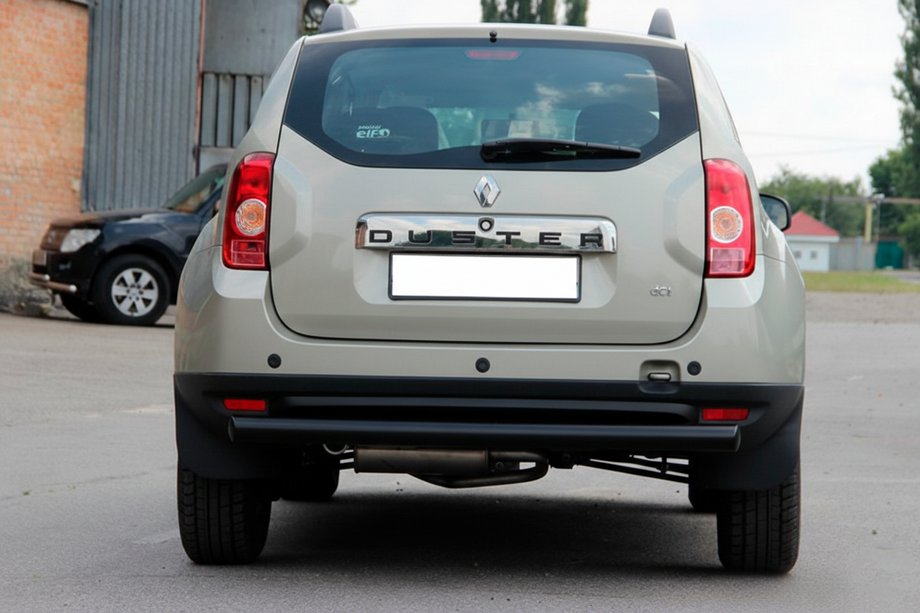 Dacia Duster 2008–2018 Zadná rovná ochranná tyč Black (nerez) Image