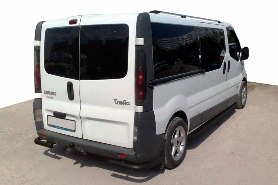 Nissan Primastar 2002–2014 Zadné rohy AK003 Black (nerez) Image
