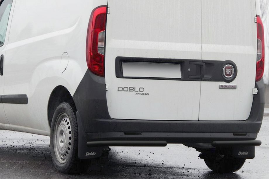 Fiat Doblo II 2010–2022 Zadné rohové ochranné tyče AK003 Black (nehrdzavejúca oceľ) Image