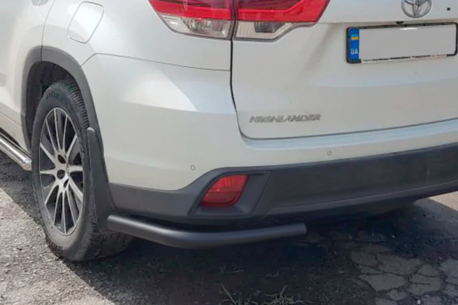 Toyota Highlander 2013–2019 Zadné rohové oblúky Black (2 ks, nerez) Image