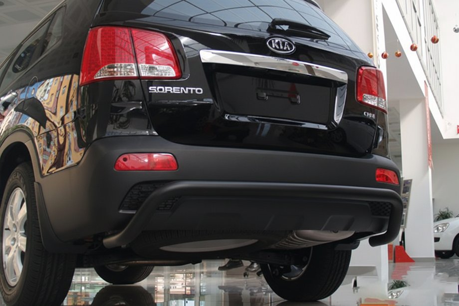 Kia Sorento II XM 2009–2014 Zadný ochranný oblúk AK007 Black (nerez) Image