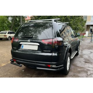 Zadný ochranný oblúk AK003-Double Black (2 ks, nerez) Mitsubishi Pajero Sport 2008–2015
