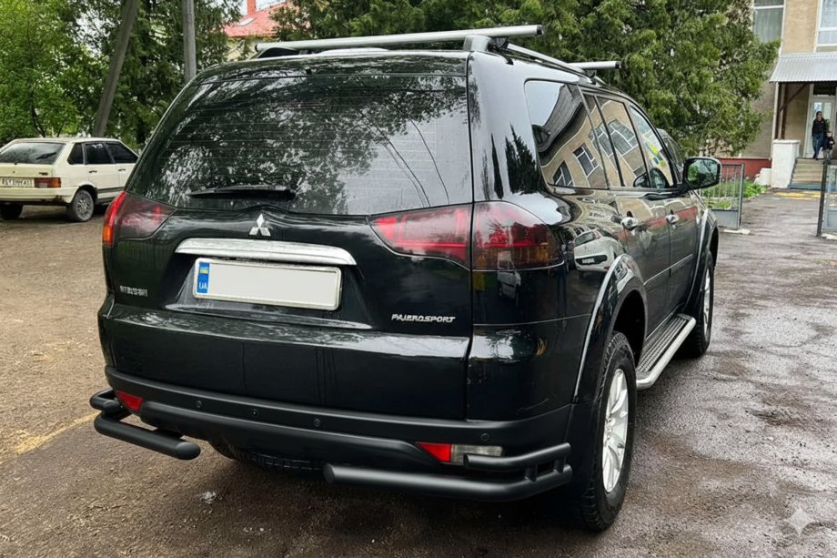 Mitsubishi Pajero Sport 2008–2015 Zadný ochranný oblúk AK003-Double Black (2 ks, nerez) Fotografia 1