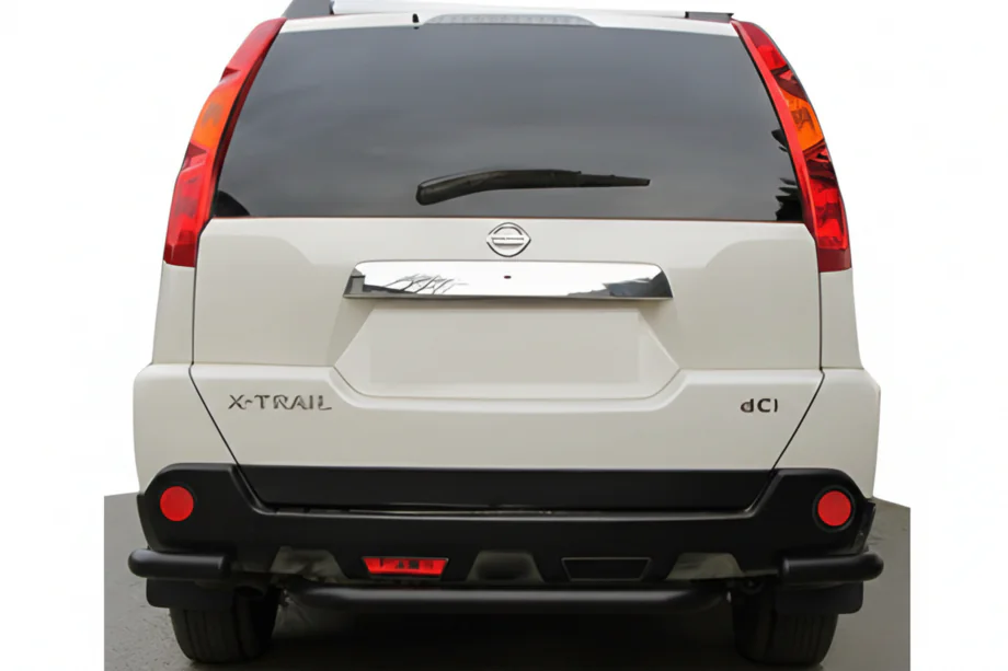 Nissan X-trail T31 2007–2014 Zadné rohové diely k stredovej oblúku AK0073 Black (2 ks, nerez) Image