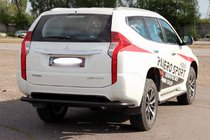 Mitsubishi Pajero Sport 2015– Zadný ochranný oblúk AK005 Black (nehrdzavejúca oceľ) fotografia 3