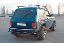 Lada Niva a Urban 1977– Zadný ochranný oblúk AK002 dvojitý Čierny fotografia 3