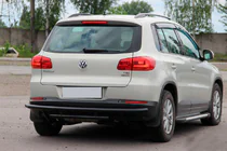 Volkswagen Tiguan 2007–2016 Zadný ochranný rám AK002-2 Black (nerez) fotografia 3