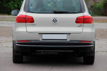Volkswagen Tiguan 2007–2016 Zadný ochranný rám AK002-2 Black (nerez) fotografia 2