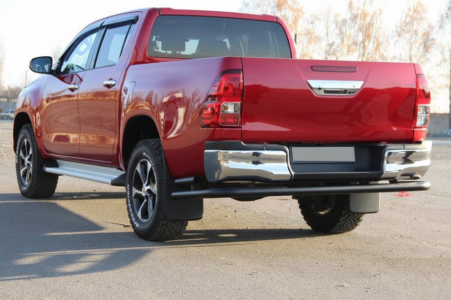 Toyota Hilux 2015– Zadný oblúk AK005-2 Black (nerez) Image