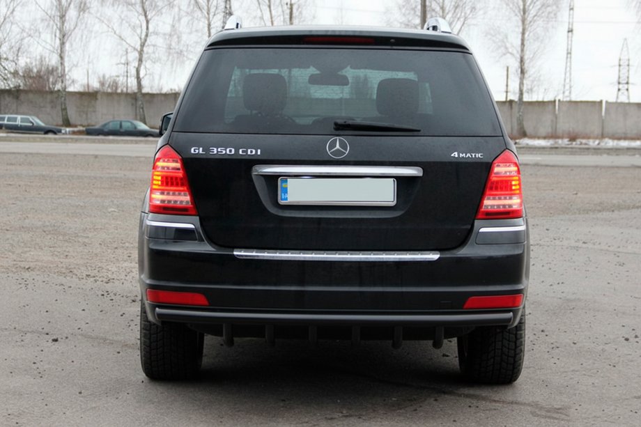 Mercedes GL class X164 2006–2012 Zadný oblúk AK-style Black (nerez) Fotografia 1