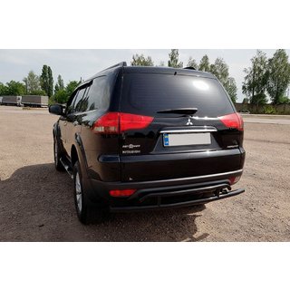 Zadný ochranný rám AK002-2 Black (2 ks, nerez) Mitsubishi Pajero Sport 2008–2015 fotografia 3