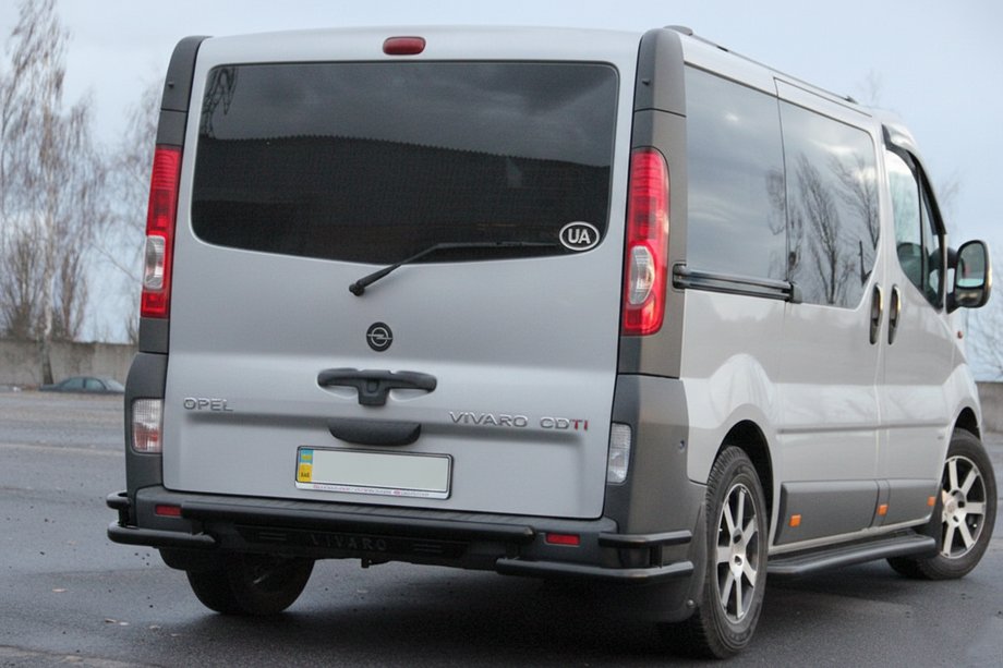 Nissan Primastar 2002–2014 Zadný ochranný rám AK-Special Black (nerez) Image