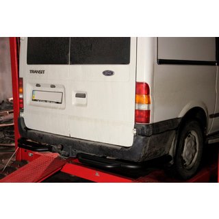 Zadný ochranný rám so stúpadlom AK-Special Black (nerez) Ford Transit 2000–2014 fotografia 1