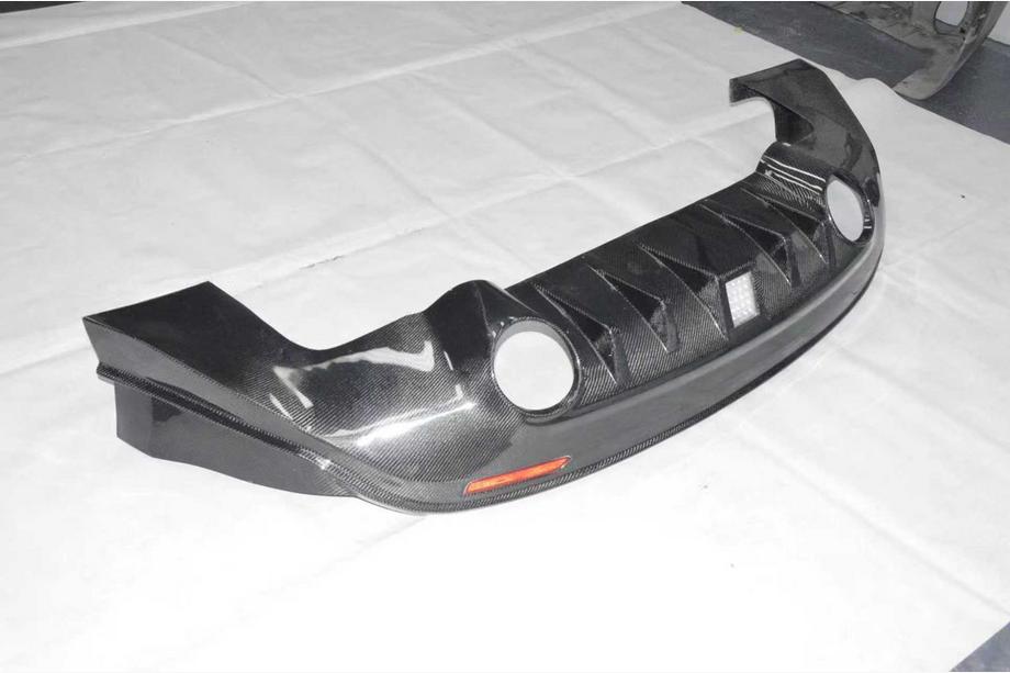 Infiniti QX70 2013–2019 SQ Carbon bodykit sada Fotografia 3