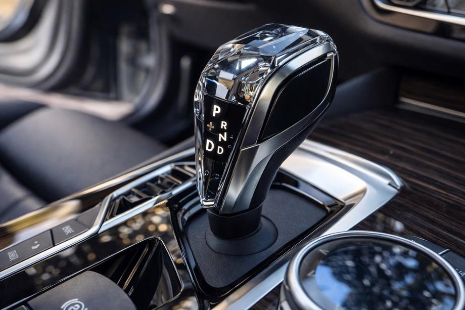 BMW 7. séria G11/G12 2015–2022 Súprava kryštálových prvkov interiéru (volič automatickej prevodovky + tlačidlá) Fotografia 2