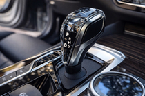 BMW X3 G01 2018– Súprava kryštálových prvkov interiéru (volič automatickej prevodovky + tlačidlá) fotografia 4