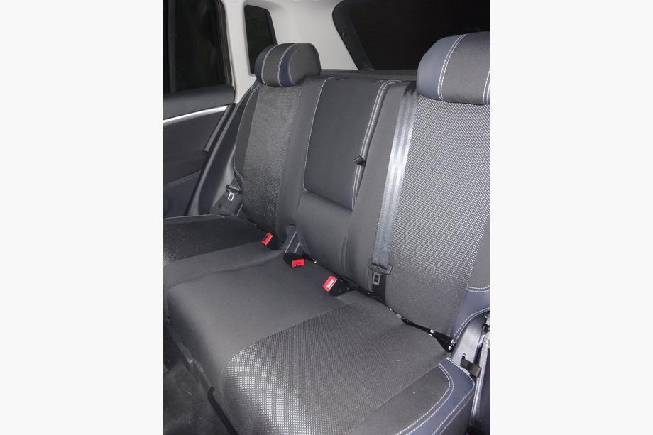Volkswagen Tiguan 2007–2016 Poťahy na autosedadlá (ekokoža↗látka, Premium) Fotografia 31