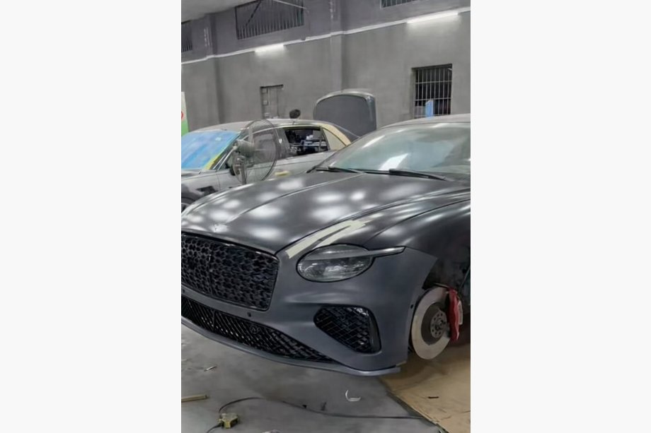 Bentley Continental GT 2003–2011 Restylingový kit v štýle 2025-Look Fotografia 3